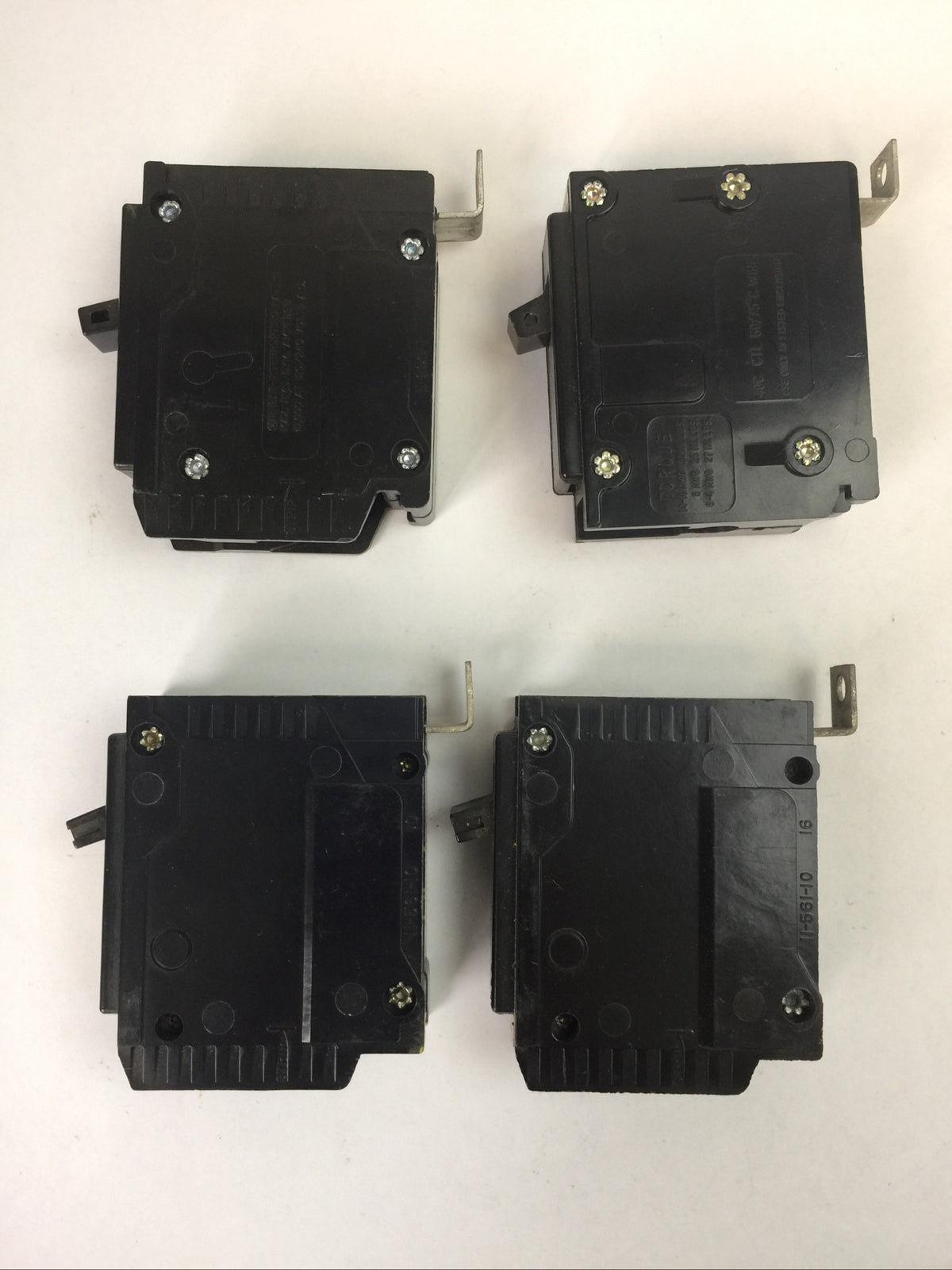 CHALLENGER/SYLVANIA BQ1C015 CIRCUIT BREAKER 1POLE 15AMP 120/240VAC (LOT OF 4)