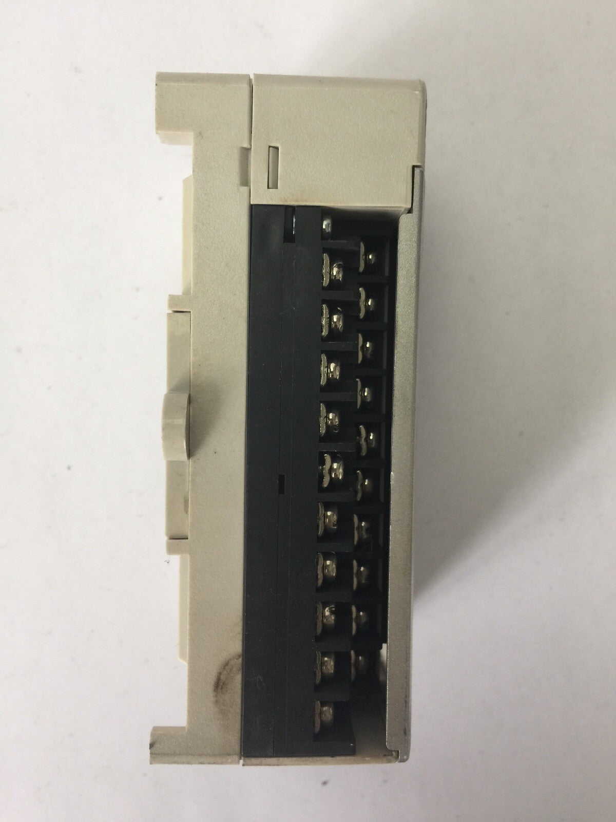 ALLEN BRADLEY 1790D-T8BV8B COMPACT BLOCK LDX SER C F/W REV 2.002 24VDC 0.5A 8