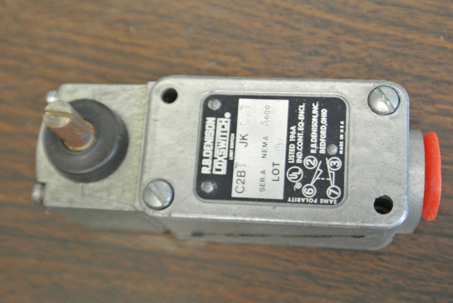 GOULD / R.B. DENISON C2BT-JK01T LOX-SWITCH / NEMA A600 / NEW SURPLUS