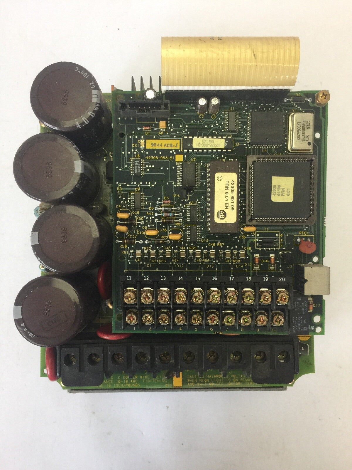 ALLEN BRADLEY 1305-BA06A AC DRIVE INPUT 380-460V 5.8A OUTPUT 380-460V 6.0A 3HP