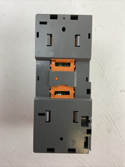 ALLEN BRADLEY 1734-AENT FW 3.010 SER A NETWORK ADAPTOR OUTPUT 5VDC 1A