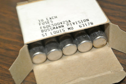 LOT of 5 / BUSS / BUSSMANN F60C500V25A FUSES / 25A / 500VAC