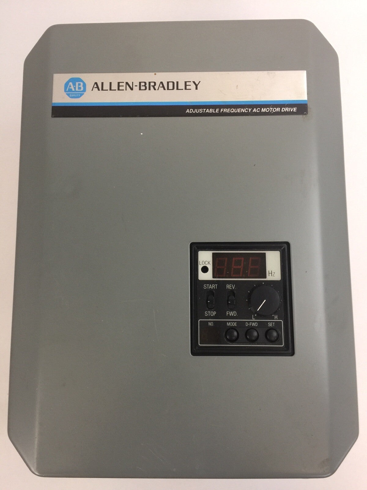 ALLEN BRADLEY 1333-BAB SER C ADJUSTABLE FREQUENCY AC DRIVE OUTPUT 4.8KVA 460VAC