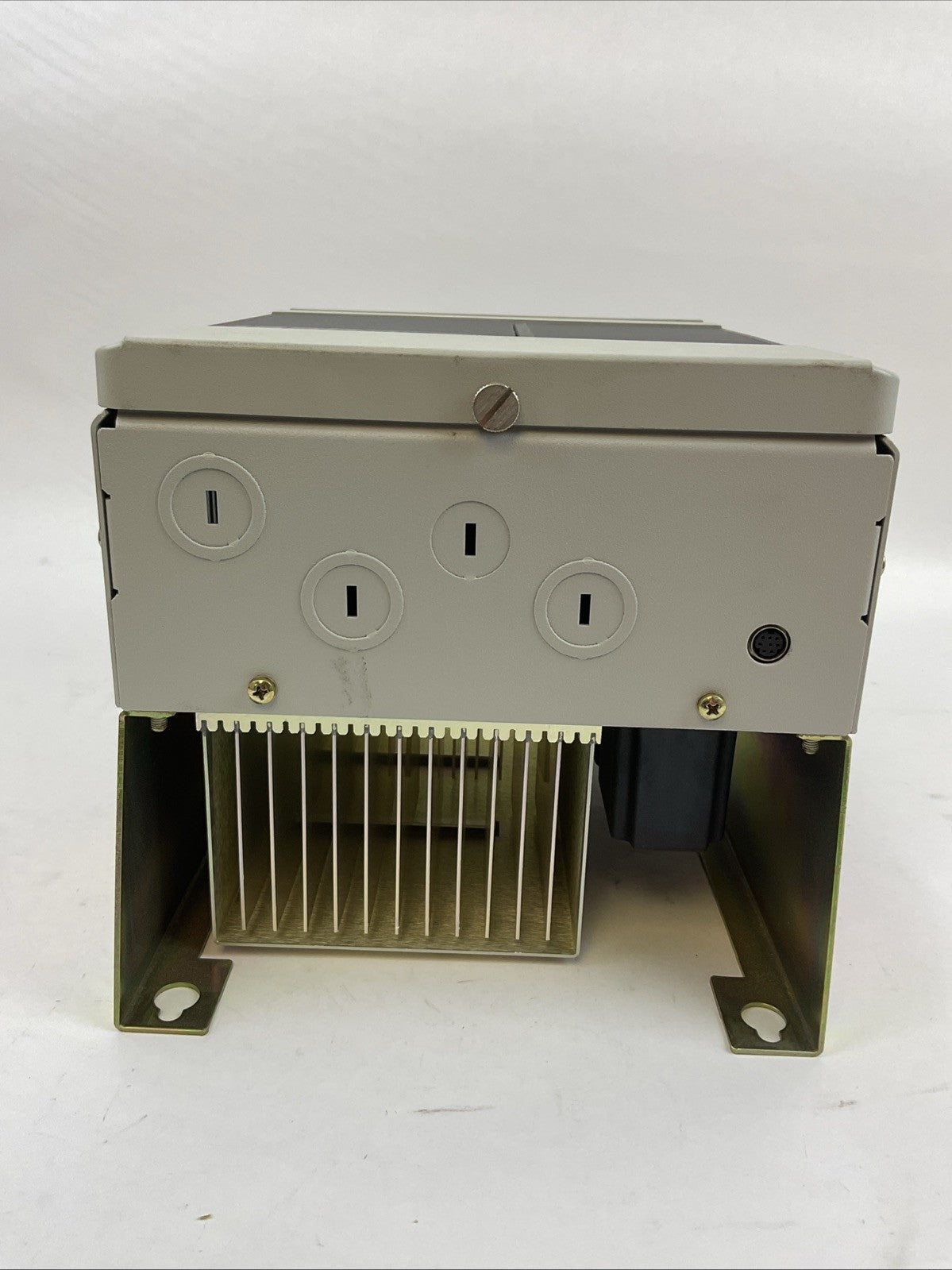 ALLEN BRADLEY 1336S-BRF50-AA-EN4-HAB SER D AC DRIVE 5HP 460V SENSORLESS VECTOR