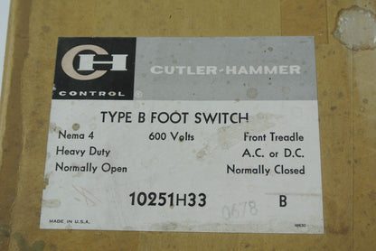 CUTLER-HAMMER 10251H33B TYPE B FOOT SWITCH FRONT TREADLE AC/DC 600V  NEW SURPLUS