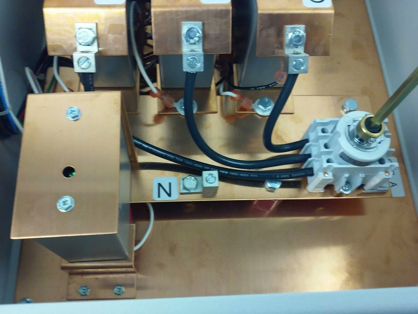 LIEBERT INTERCEPTOR SERIES SURGE SUPPRESSION S277Y111R-06 3PH 277/480V 50/60HZ