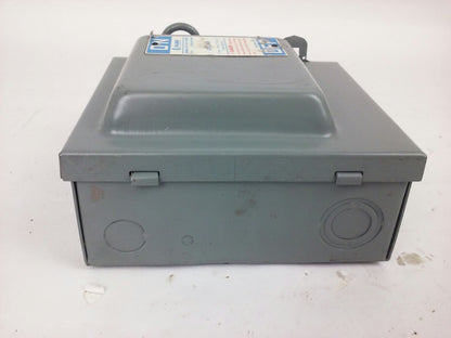 CHALLENGER GD321NF, 30A, 240V, 7 1/2 MAX H.P., TYPE 1 INDOOR, SAFETY SWITCH, NEW