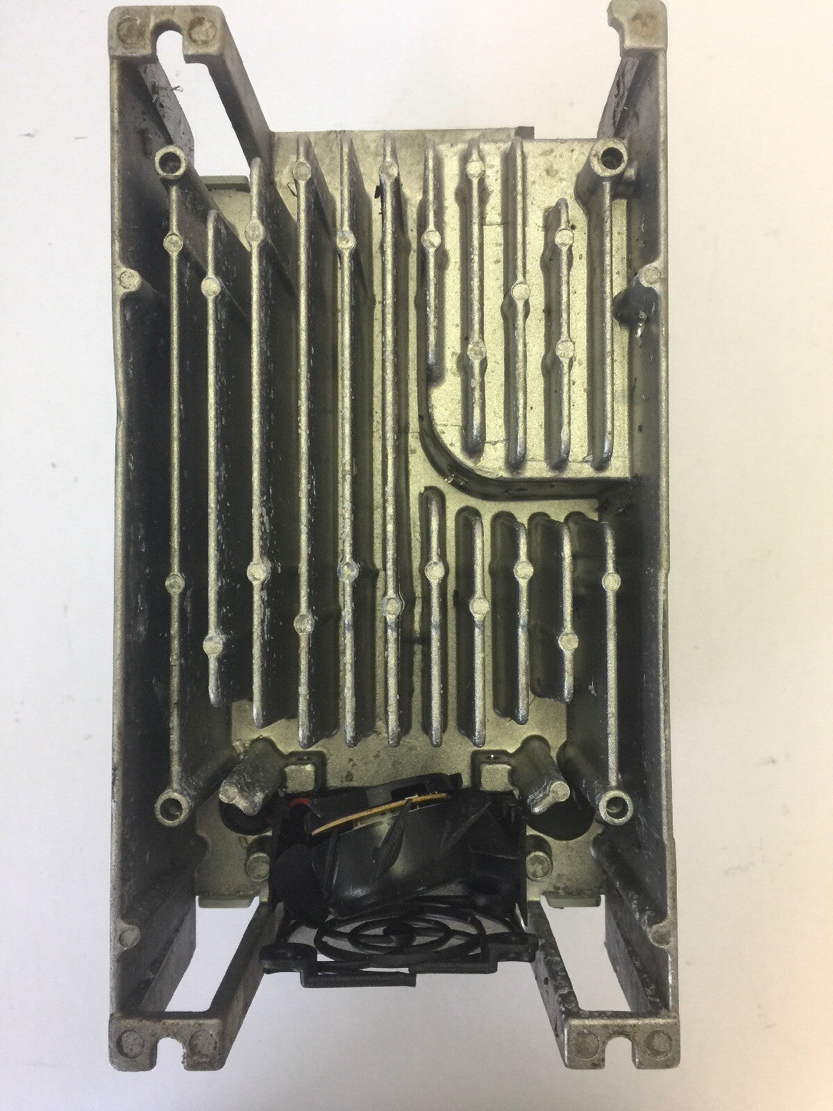 ALLEN BRADLEY POWER FLEX 70 20AB2P2A3AYNNEC0 AC DRIVE SERA INPUT 180-264VAC