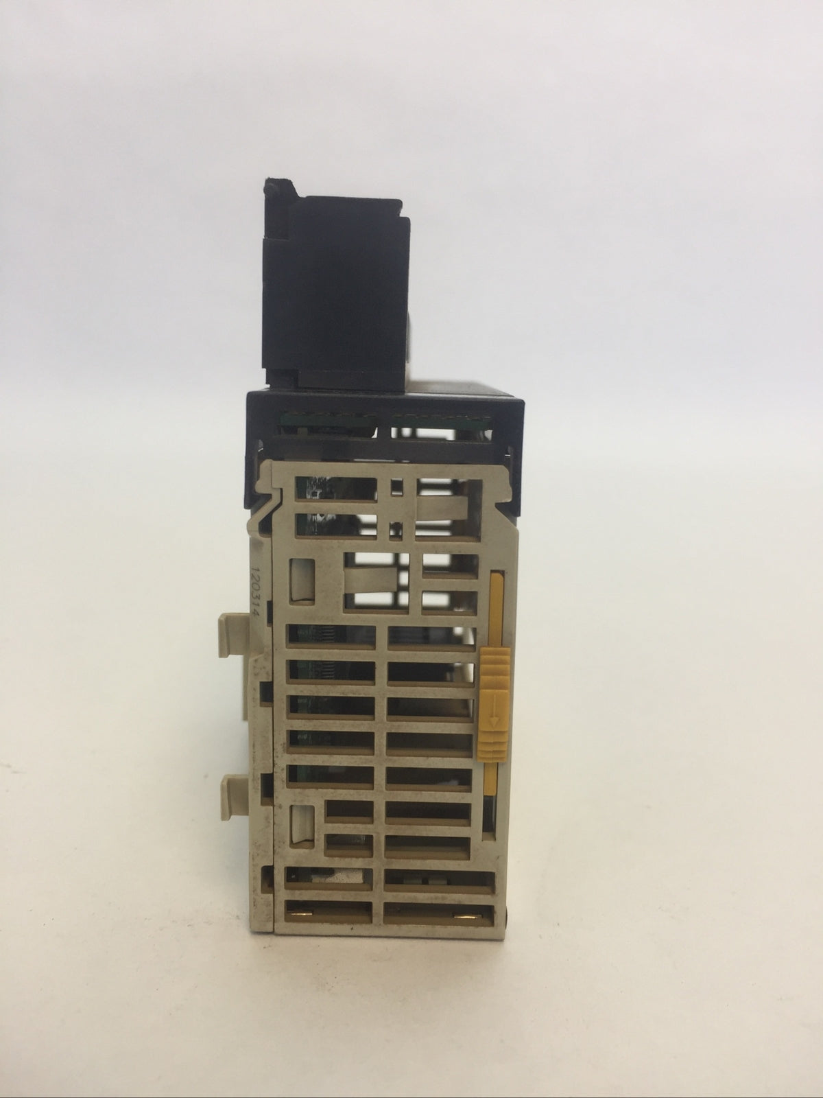 OMRON CJ1W-ID211 INPUT UNIT 24VDC 7mA