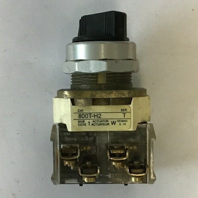 ALLEN BRADLEY 800T-H2 SERIES T SELECTOR SWITCH***(LOTOF5)***