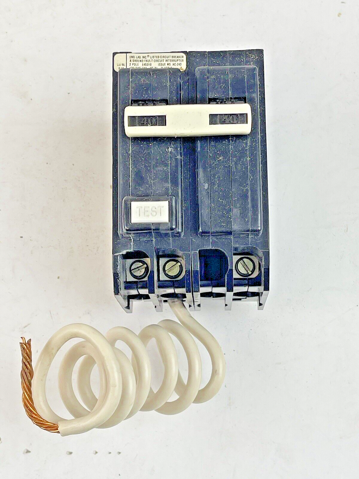 CROUSE-HINDS - EP240GF - 1" PER POLE, 40 A, 240 VAC-GROUND FAULT CIRCUIT BREAKER