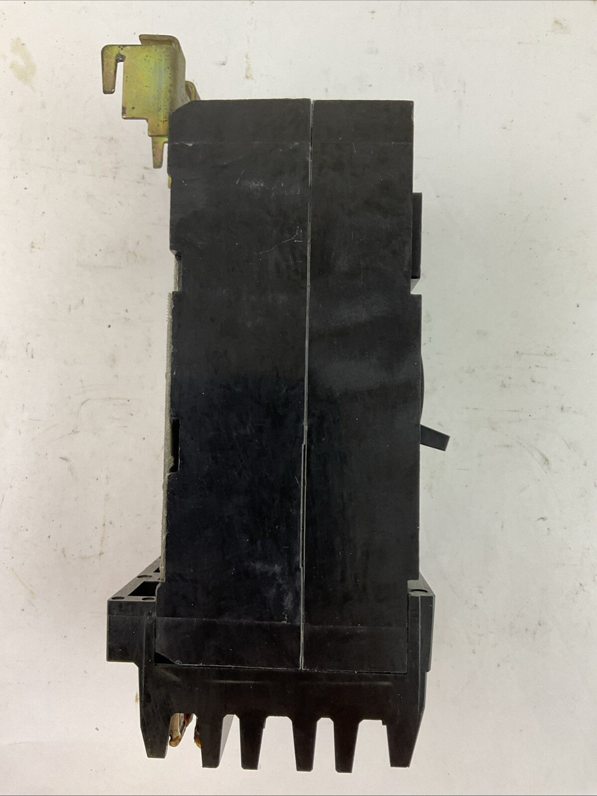 SQUARE D KH36225 CIRCUIT BREAKER 600VAC 250VDC 3POLE 225AMP