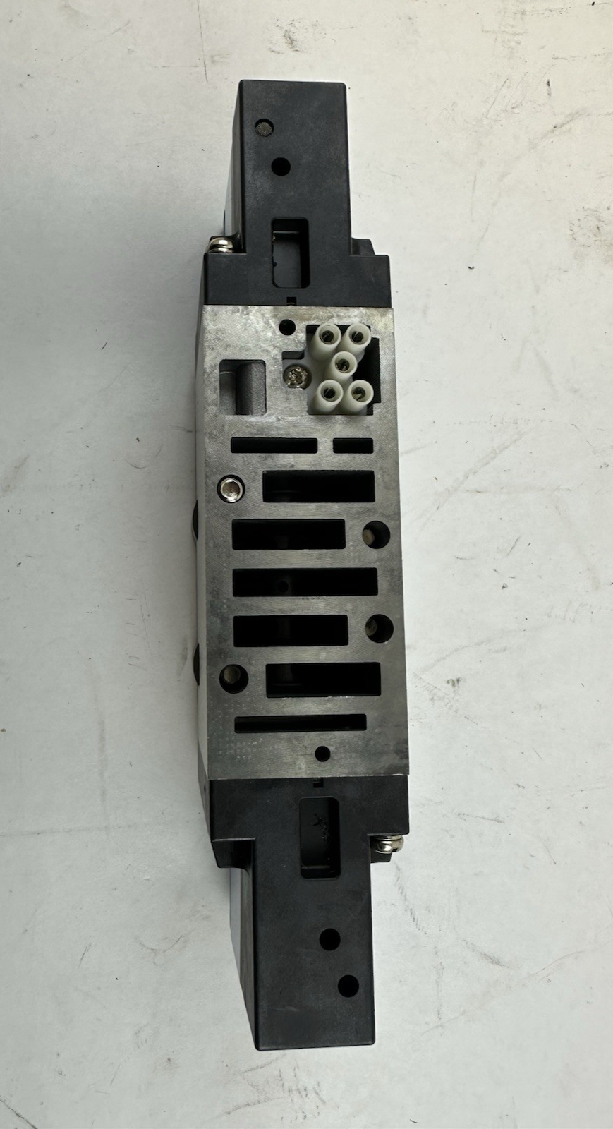 SMC VSS8-6-FG-D-3EZ-V1 SOLENOID VALVE 24VDC .075AMPS 1.8WATTS 142 PSI