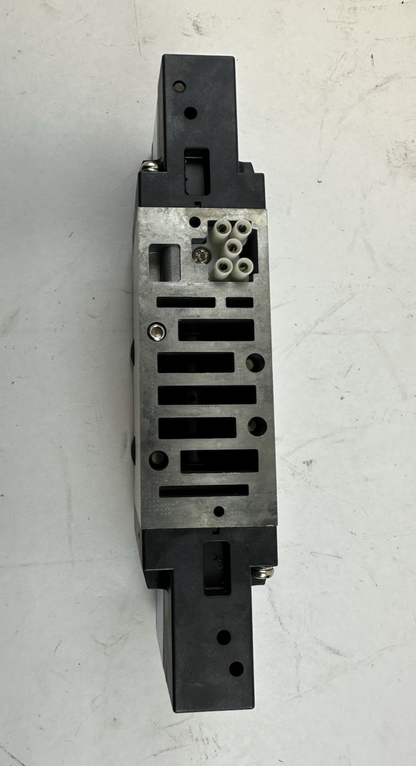 SMC VSS8-6-FG-D-3EZ-V1 SOLENOID VALVE 24VDC .075AMPS 1.8WATTS 142 PSI