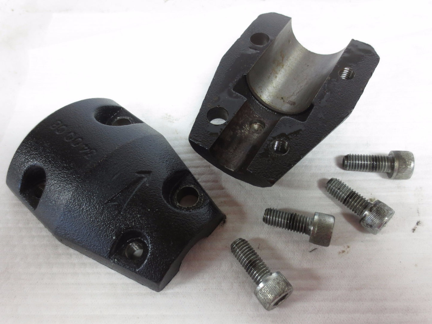 3400 08 MALLEABLE IRON SPLIT ROTATING REDUCER COUPLING - 1-1/2" -- 3/4" - NEW
