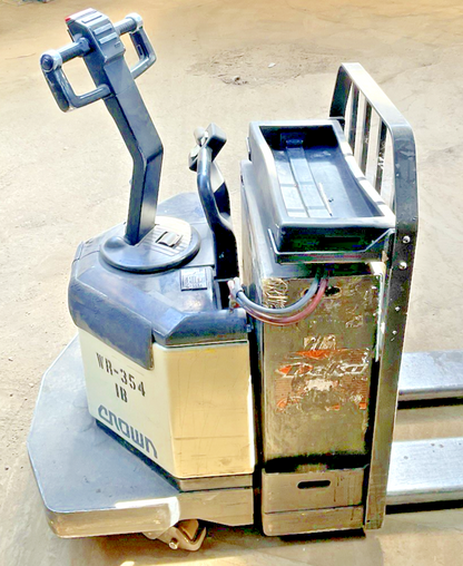 CROWN PE3540-60 PALLET JACK  6000LBS 24VDC BATT. TYPE E/ TRUCK TYPE E 7021.4HRS