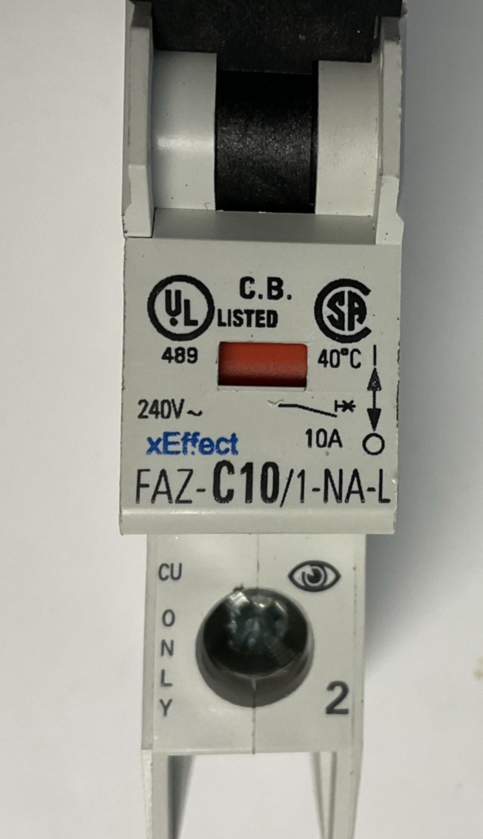 EATON FAZ-C10/1-NA-L CIRCUIT BREAKER 240VAC 10A 50/60HZ ***LOTOF3***
