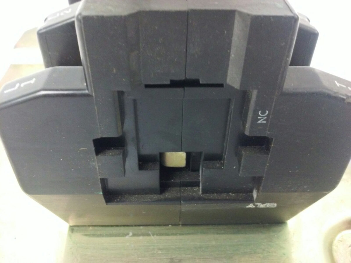 ALLEN BRADELY 592-DOV16 SERIES A OVERLOAD RELAY MISSING SCREWS, BOLTS, RELAY