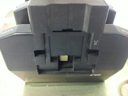 ALLEN BRADELY 592-DOV16 SERIES A OVERLOAD RELAY MISSING SCREWS, BOLTS, RELAY