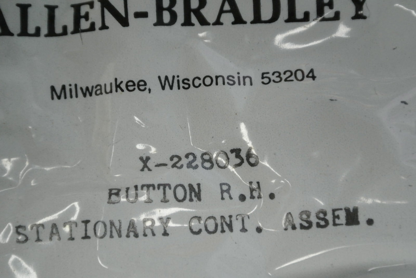 LOT of 16 / ALLEN-BRADLEY X-228036 STATIONARY CONTACT ASSEMBLY / NEW SURPLUS