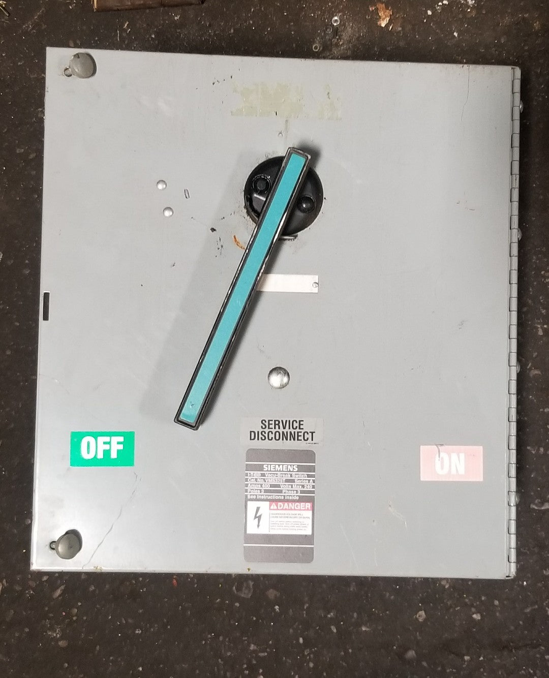 ITE SIEMENS VMS VMS325T 400 AMP 240V FUSIBLE PANEL PANELBOARD SWITCH