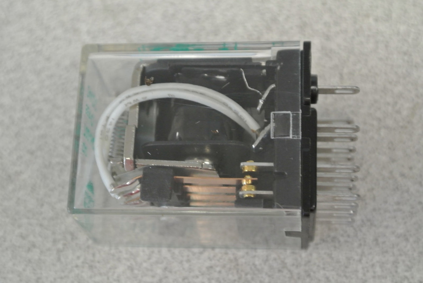 ALLEN-BRADLEY 700-HC14Z24 RELAY / 3A / 4PDT / 24VDC / NEW SURPLUS