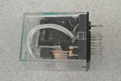 ALLEN-BRADLEY 700-HC14Z24 RELAY / 3A / 4PDT / 24VDC / NEW SURPLUS