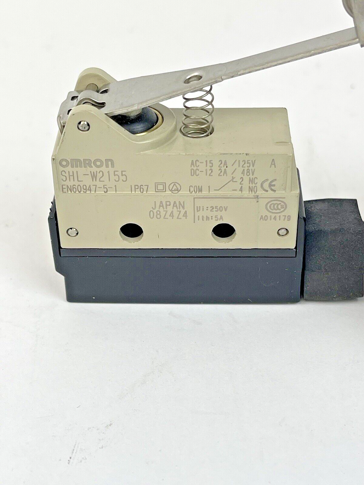 OMRON - SHL-W2155 -**LOT OF 2** - ENCLOSED LIMIT SWITCH - WITH ROLLER ARM