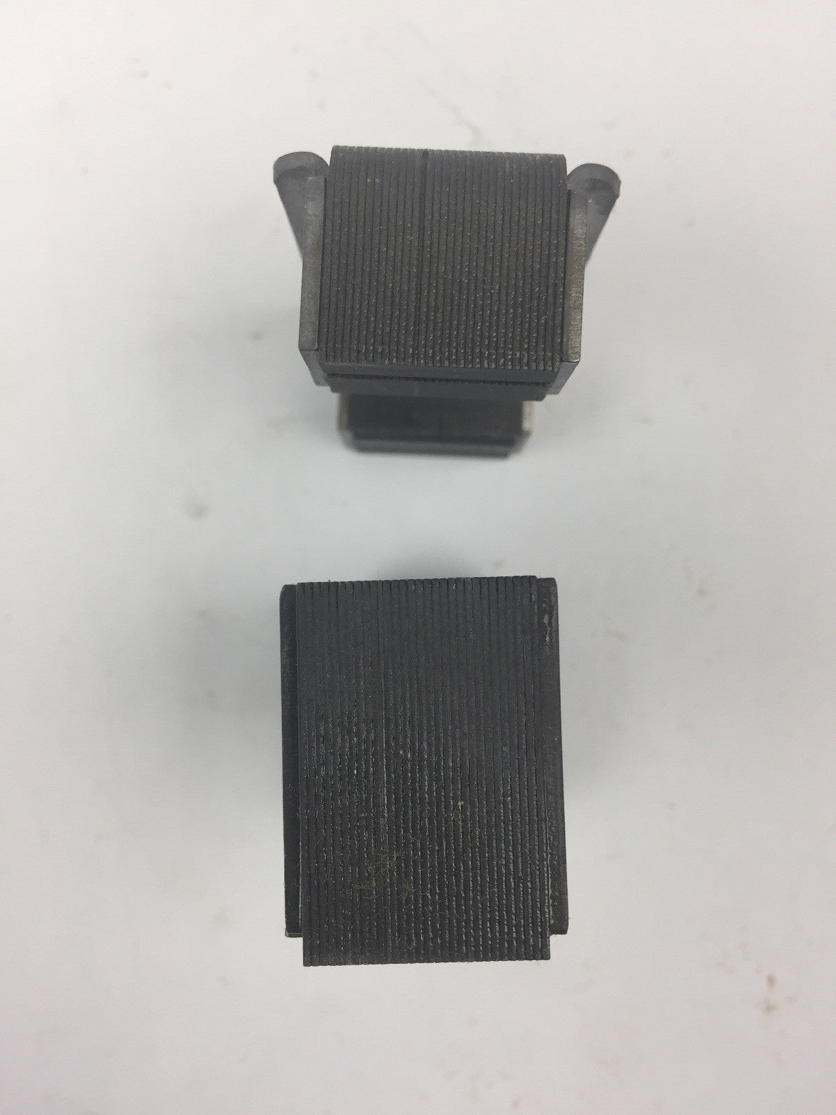 ALLEN BRADLEY Z-31837 YOKE AND ARMATURE ASSEMBLY SIZE 1 & 2 60-50 HZ