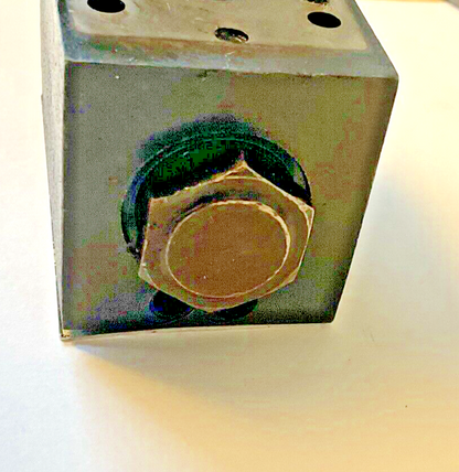 VICKERS DG4V-3S-2A-M-U-HL7-60-EN490 SOLENOID DIRECTION VALVE 3000PSI