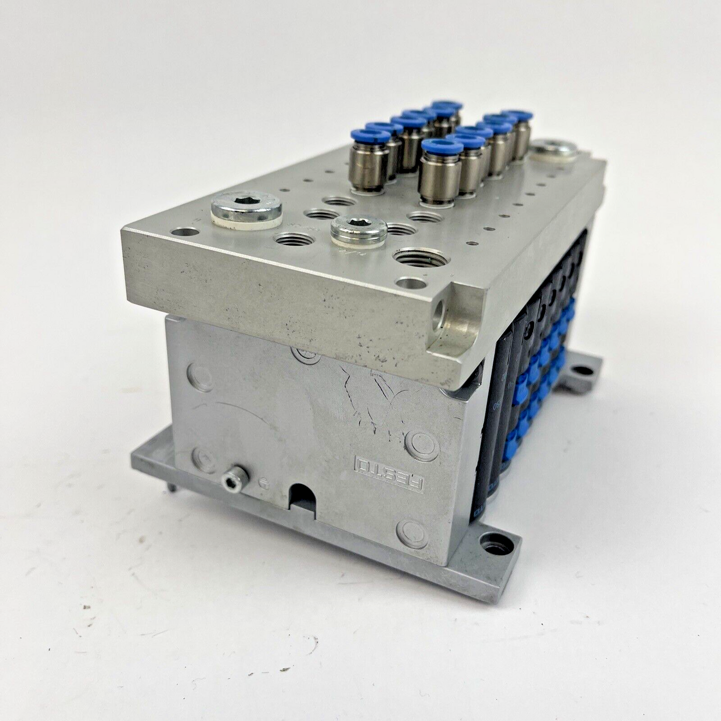 FESTO CPV14-V1 -VALVE MANIFOLD-W/ PNEUM CONNEC. & STACK PLATES, C402(6), C102(2)