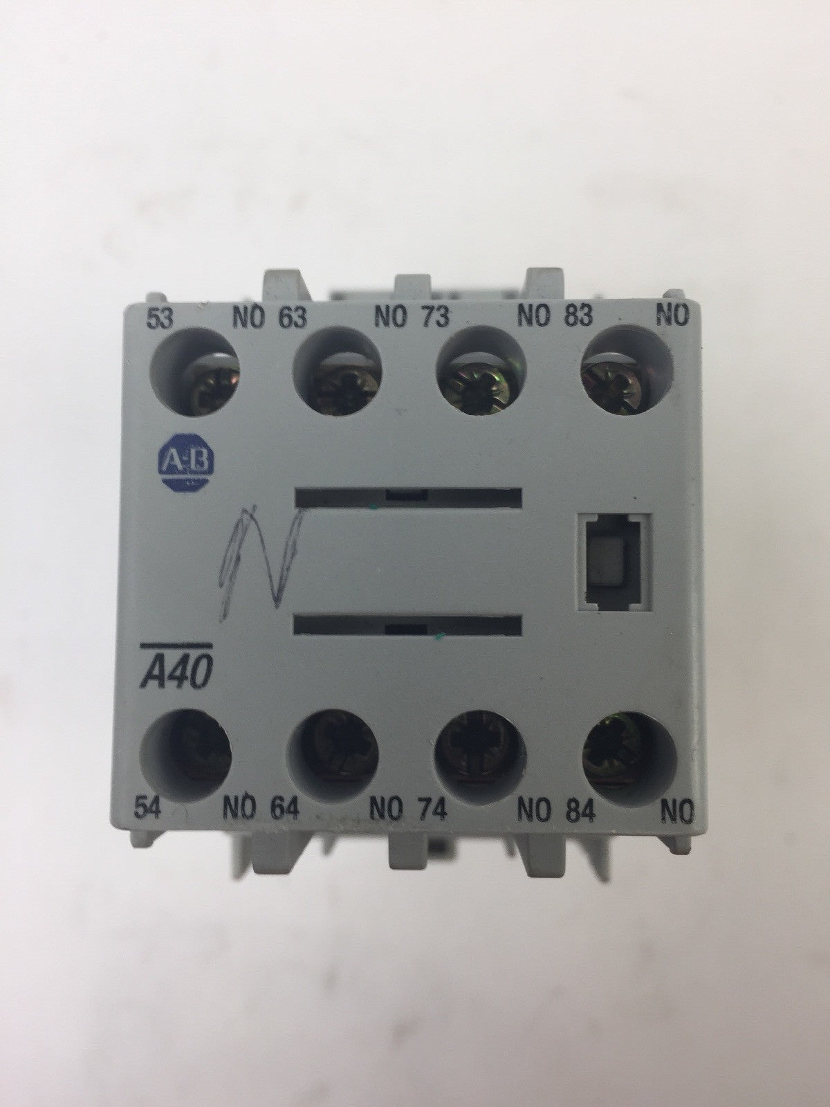 ALLEN BRADLEY 700-CF400D* CONTACTOR  600VAC 25A COIL 24VDC 100-F 100-FSD250