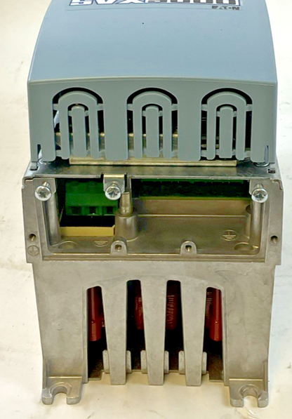 EATON SVX001A1-4A1B1 AC DRIVE 3.3A 1.5HP 480V 1.1KW FRM:SVX00031V03 320HZ