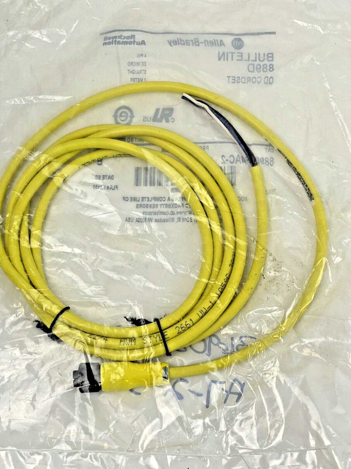 ALLEN BRADLEY - 889D-F4AC-2 SER B - QD CORDSET - 4 PIN, DC MICRO, STRAIGHT, 2 M