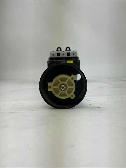ALLEN BRADLEY 194E-A160-1753 LOAD SWITCH 3PH 60HP 600VAC 200A