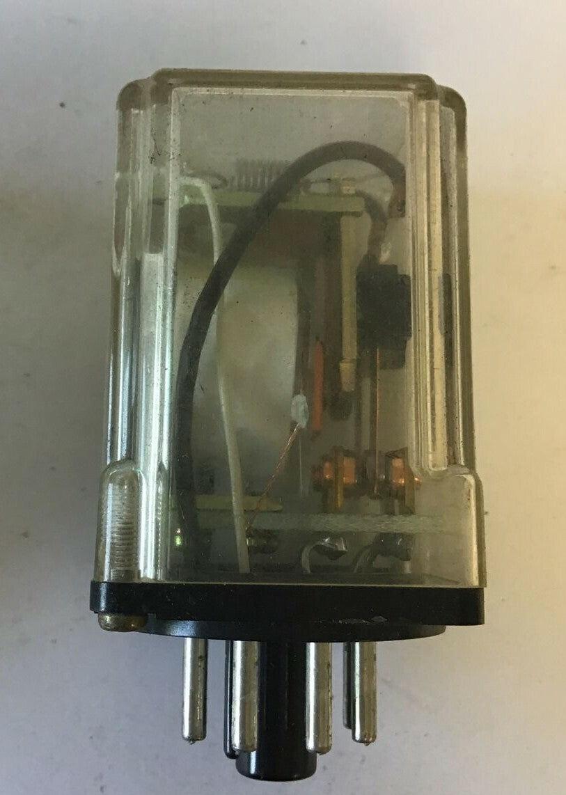 OMRON MK2EPN-UA-AC24 RELAY 10A 230VAC/28VDC ***LOTOF2***