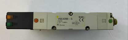 SMC SOLENOID VALVE VQ4200-5 VQ 4000