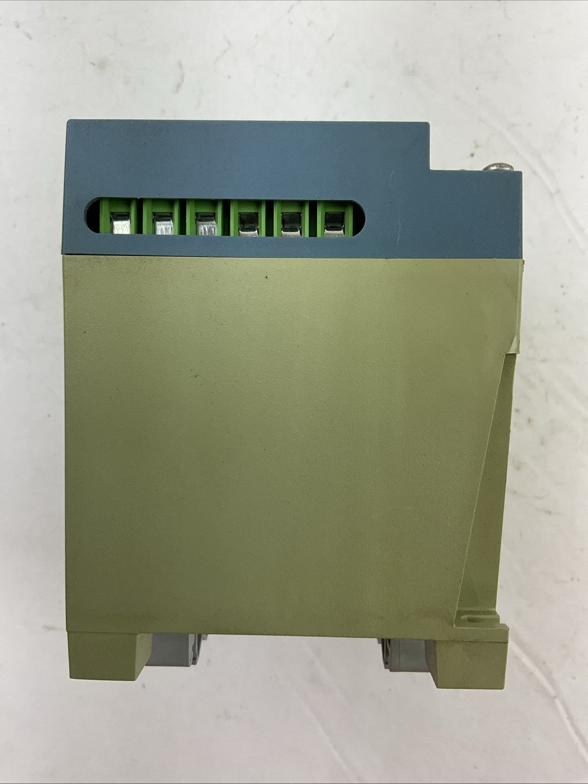 EMERSON ISLATROL IE-120 AC POWER FILTER W/SCTIVE TRACKING 120VAC 47-63HZ 20A