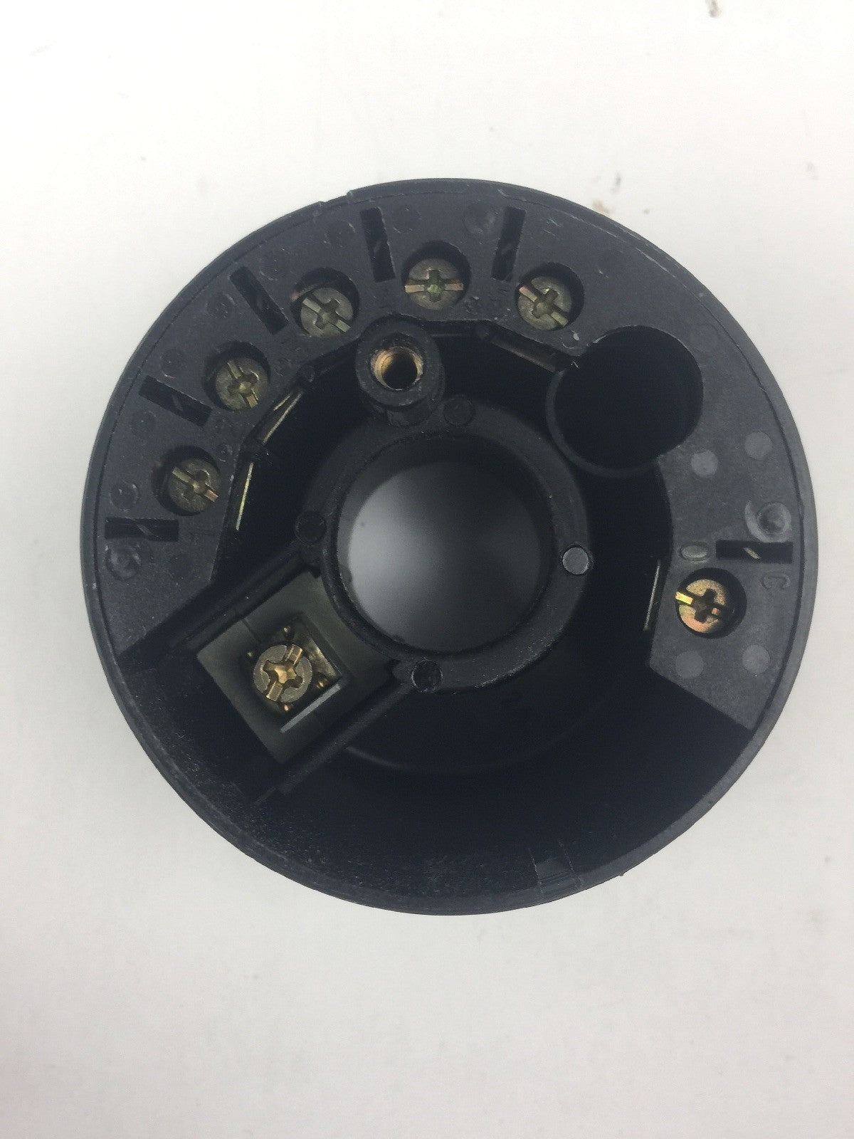 TELEMECANIQUE XVAC211 STACK LIGHT BASE