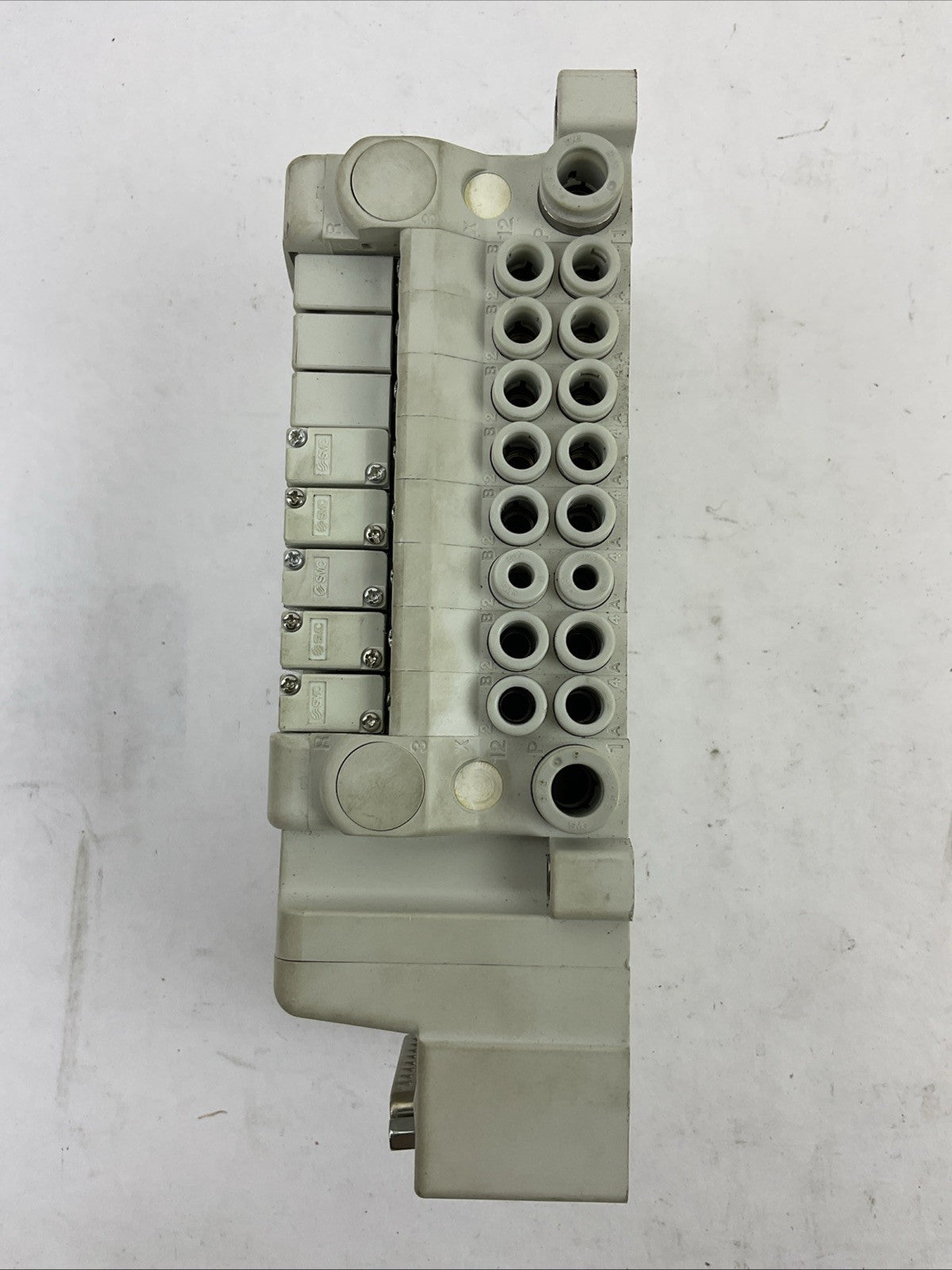 SMC (4) VQC1401-51 VQC1101-51 SOLENOID VALVE WITH BASE MOUNT MANIFOLD