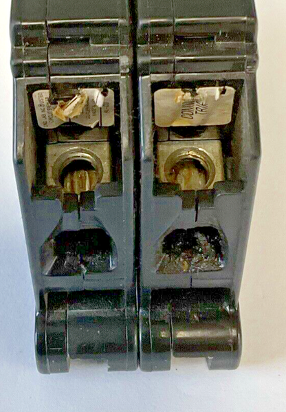 CULTER HAMMER CH270 CIRCUIT BREAKER 120/240VAC 2POLE MISSING SCREWS***LOTOF3***
