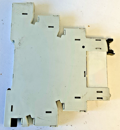 ALLEN BRADLEY 700-HLT1Z SOLID STATE RELAY SER.A W/700-TBR24 SER.A RELAY*LOTOF6*