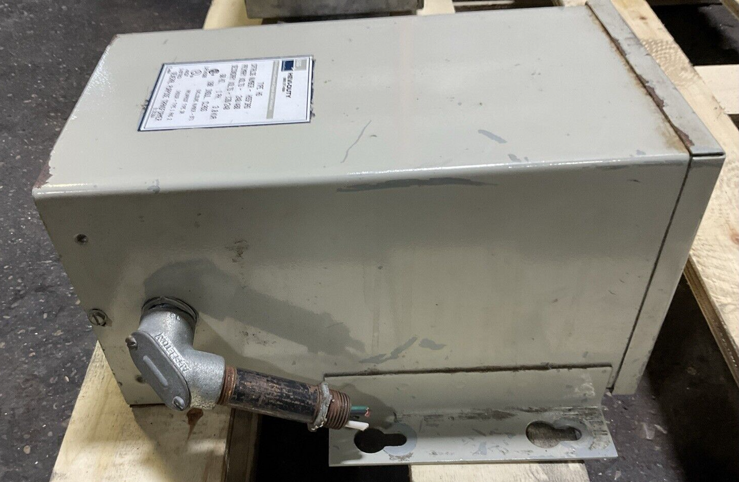 EGS HS5F3AS PRI VOLTS 240/480 SEC VOLTS 120/240 1PH 3.0KVA TRANSFORMER