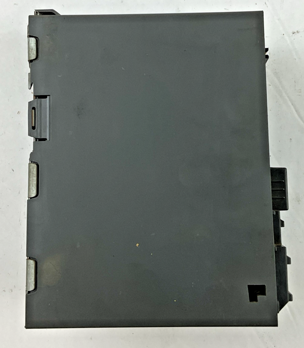 SIEMENS 6SE6440-2UD13-7AA1 FREQUENCY INVERTER MICROMASTER 440 VER.H01/2.21