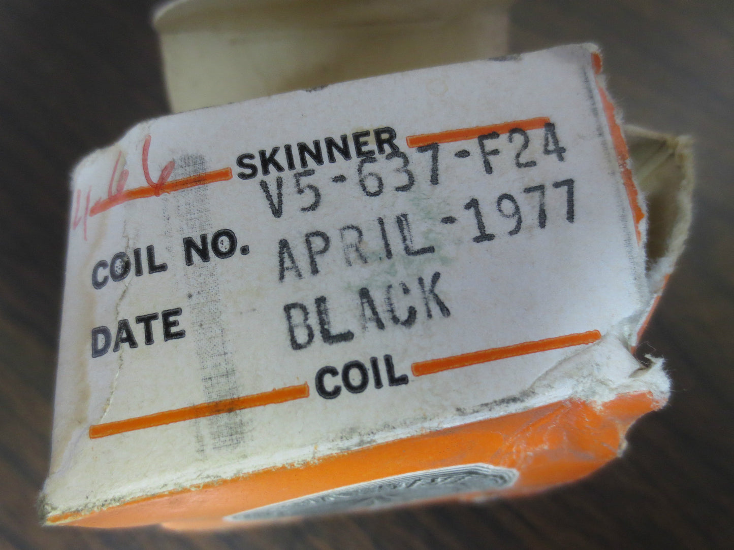 SKINNER V5-637-F24 VALVE COIL - NEW SURPLUS / OLD STOCK