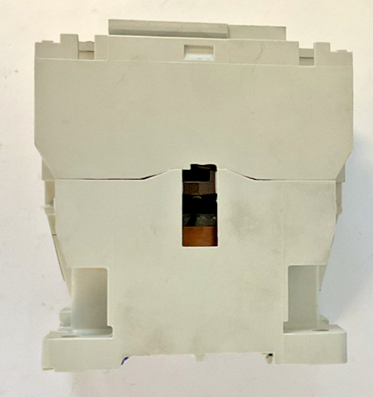 EATON CE15BNS3AB CONTACTOR SER.B1 SIZE:B 110/120V COIL 50/60HZ