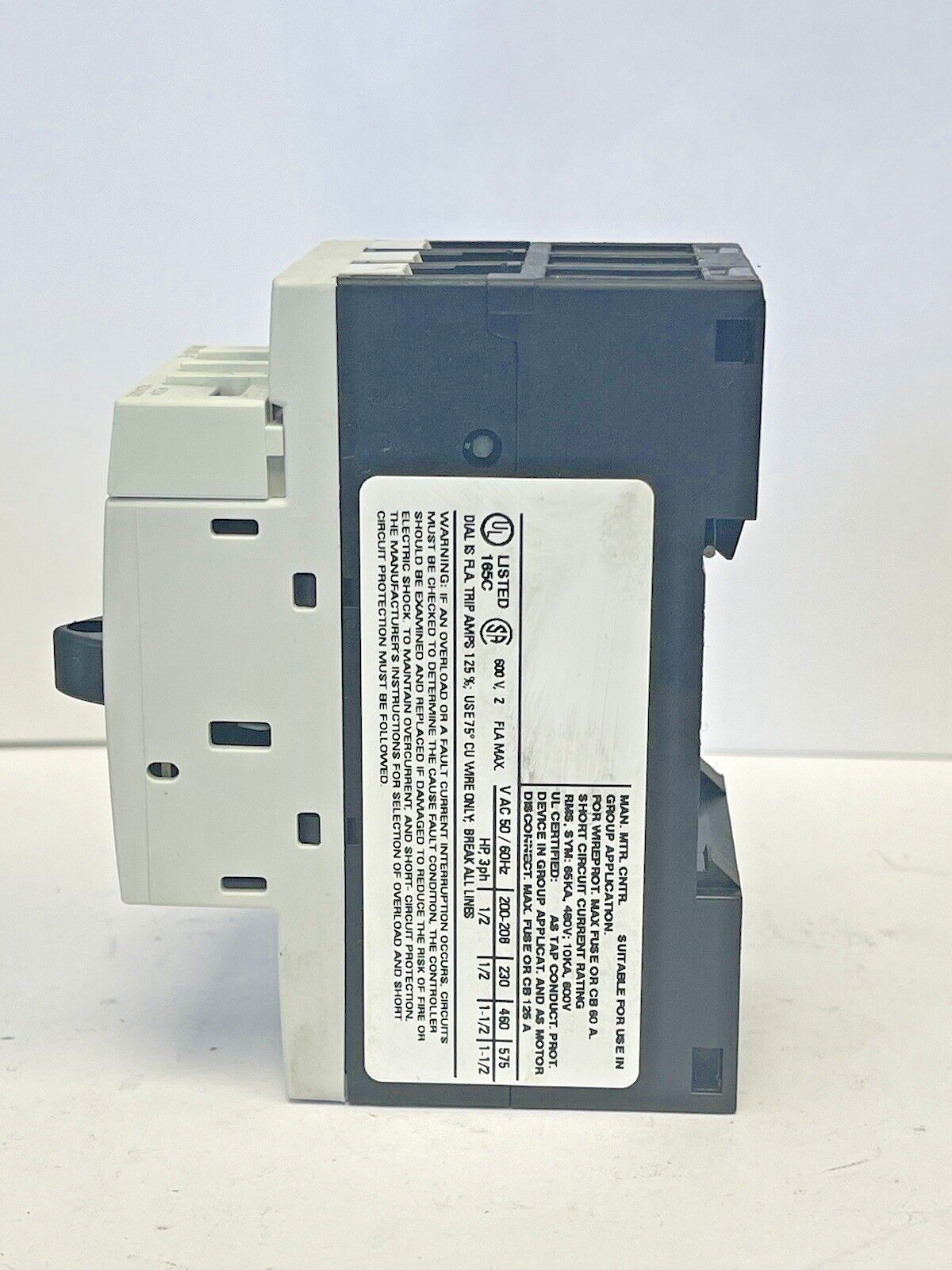 SIEMENS - 3RV1011-1BA10 & 3RV1901-1E-CIRCUIT BREAKER W/ SWITCH TRANSVERSE