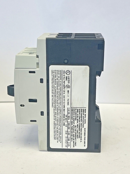 SIEMENS - 3RV1011-1BA10 & 3RV1901-1E-CIRCUIT BREAKER W/ SWITCH TRANSVERSE