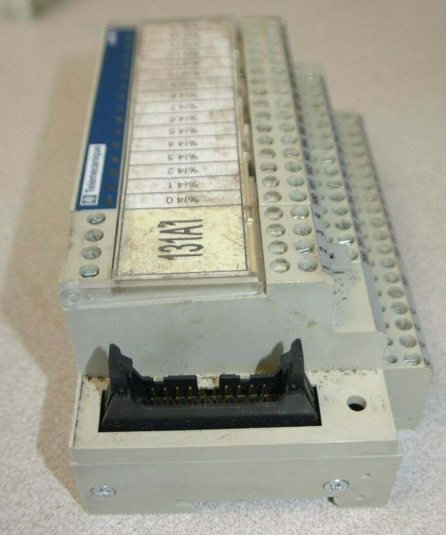 LOT of 5 / TELEMECANIQUE ABE7-H16R31 / TELEFAST 2 INTERFACE MODULES / 16-CHANNEL
