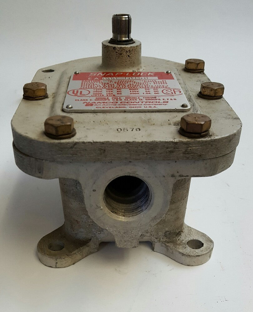 NAMCO EA800 10150 SNAP-LOCK SNAP SWITCH 600VAC 5A 250VDC 1.5A